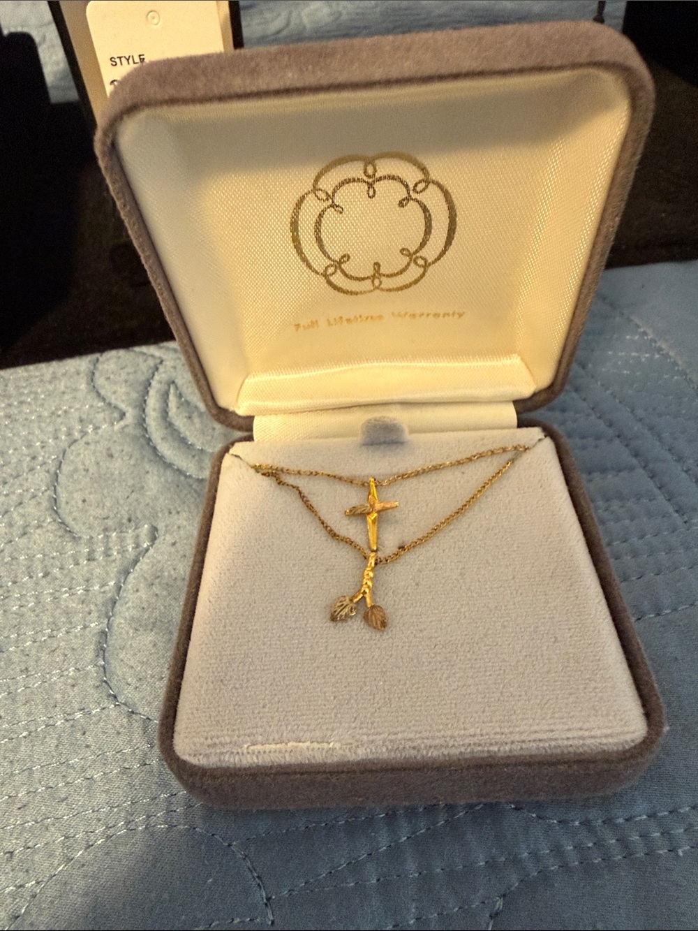 😍2 10K Black Hills Gold Necklaces